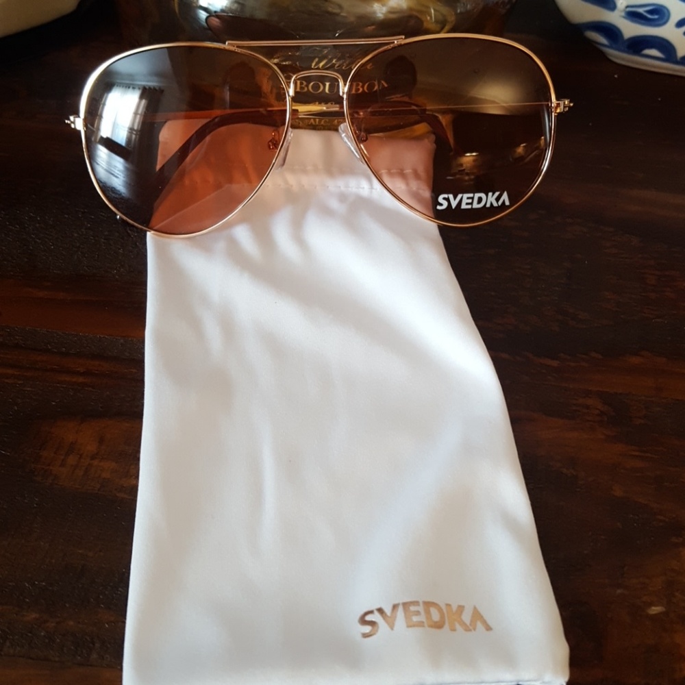 Svedka aviator sunglasses with case